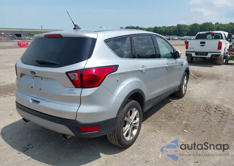 2019 Ford Escape Se z USA, uszkodzony, nr VIN 1FMCU0GD6KUC48450